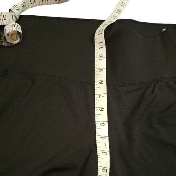 Livi Lane Bryant Pink and Black Mesh Cropped Pocket Leggings Plus‎ Size 3X 22 24 - Picture 5 of 10